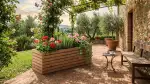 Terrazzo rigoglioso con vasi grandi da esterno